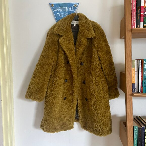 The Great Vintage Plush Teddy Coat Jacket in Harvest Gold - Picture 2 of 4